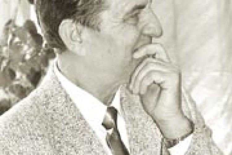 МНОГІЇ ЛІТА ВАМ — ВЧИТЕЛЮ!