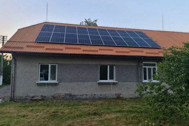 У Поромівській амбулаторії тепер є сонячна електростанція