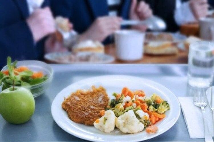 У громаді на Рівненщині дітей ВПО не харчували безкоштовно