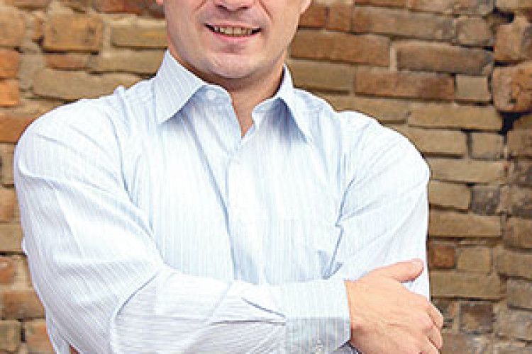 РОМАН РОМАНЮК: «РАЗОМ — ДО МИРУ І ПРОЦВІТАННЯ»*