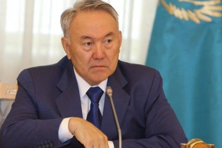 Президент Казахстану Назарбаєв пішов у відставку