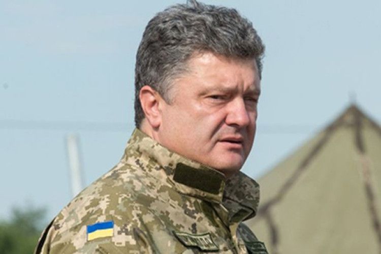 Петро Порошенко: «Країна зараз перебуває у стані війни»