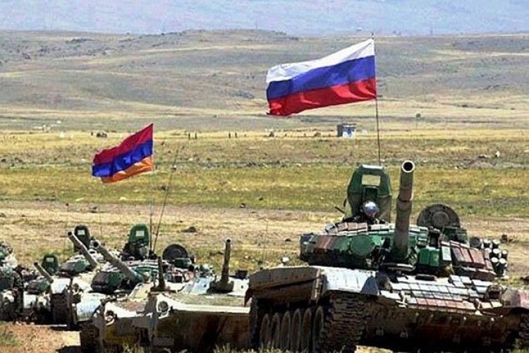 Росія розпочала в окупованому Криму масштабні військові навчання