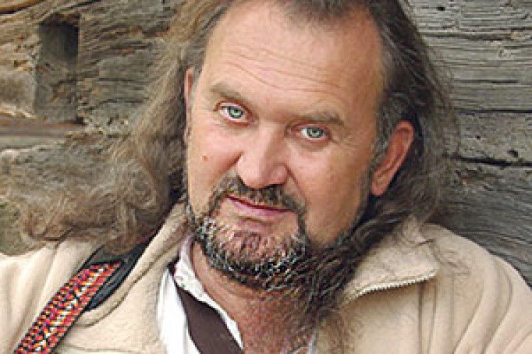 ЇХНІЙ ПРИНЦИП: «КРАЩЕ БУТИ ЗГВАЛТОВАНОЮ, НІЖ УКРАЇНІЗОВАНОЮ». А НАШ?