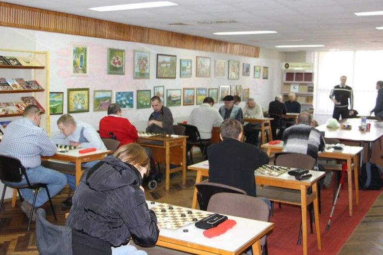 Два десятки шахістів змагалися за звання найкращих