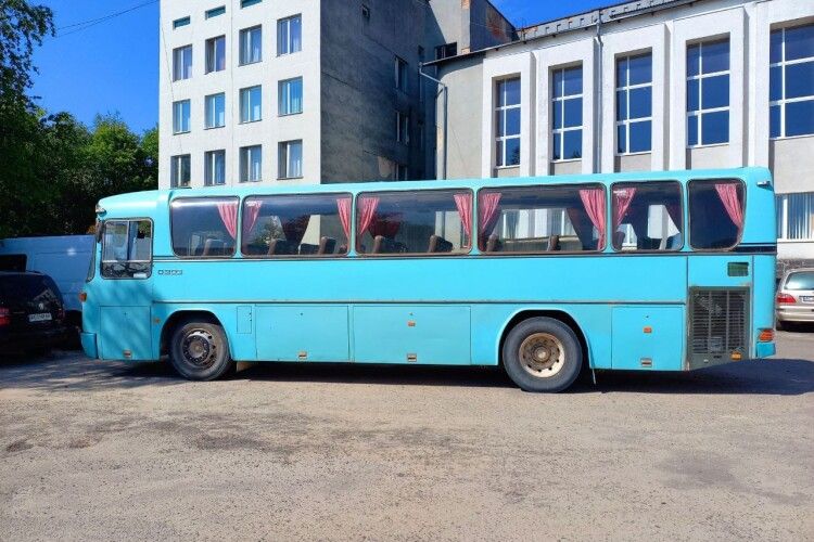 Новий автобус, який отримала Камінь-Каширська міськрада, передадуть ЗСУ