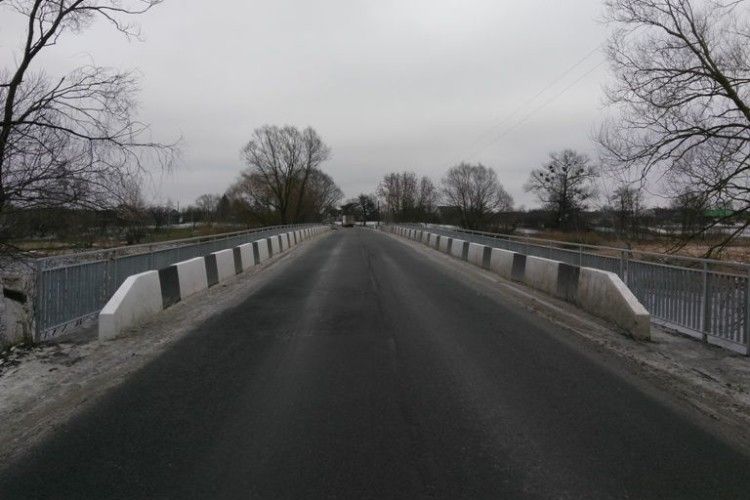 Волинські дорожники активно ремонтують мости