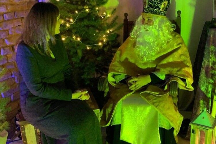 Щоб не дістали рашистські ракети: у Луцьку Святий Миколай працюватиме в укритті