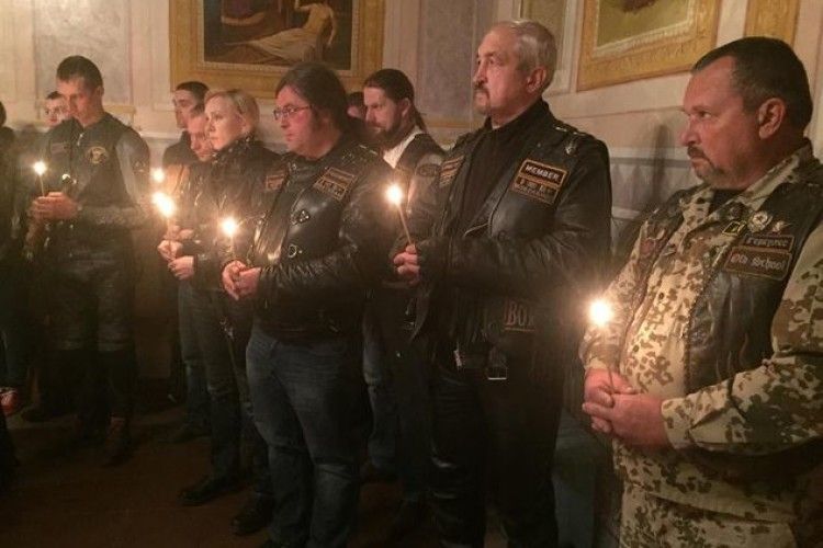 Священики Волинської єпархії помолились за загиблих байкерів