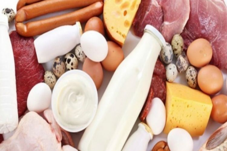 Українці можуть купити все менше продуктів