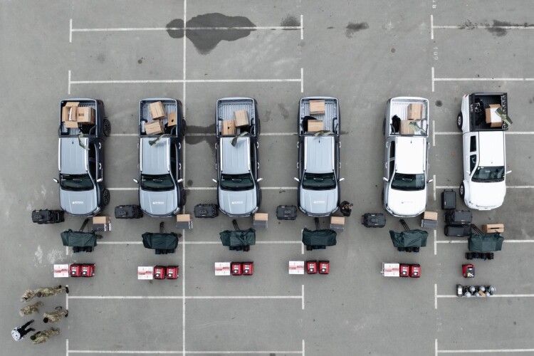 Петро Порошенко передав партію «Ай-Петрі» захисникам столиці