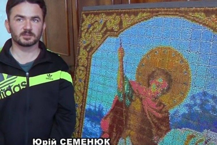 Велике терпіння і 15 кг сірників: від «вишитої» волинянином ікони чорти тікатимуть, як від вогню