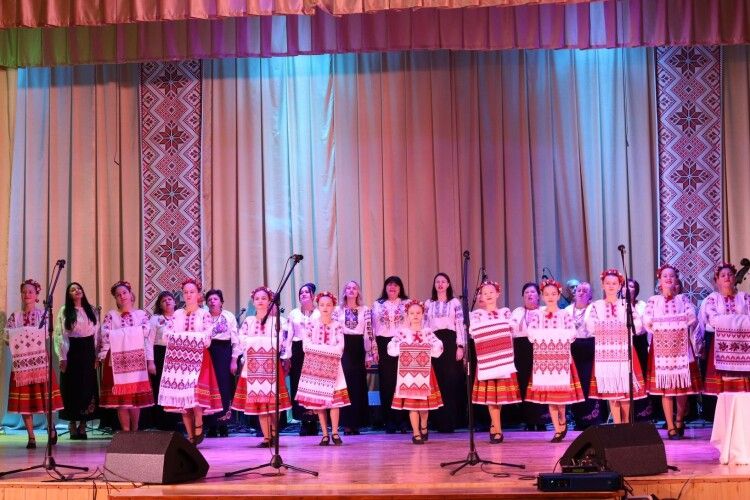 У колишньому райцентрі Волині подякували за працю аграріям (Фото)