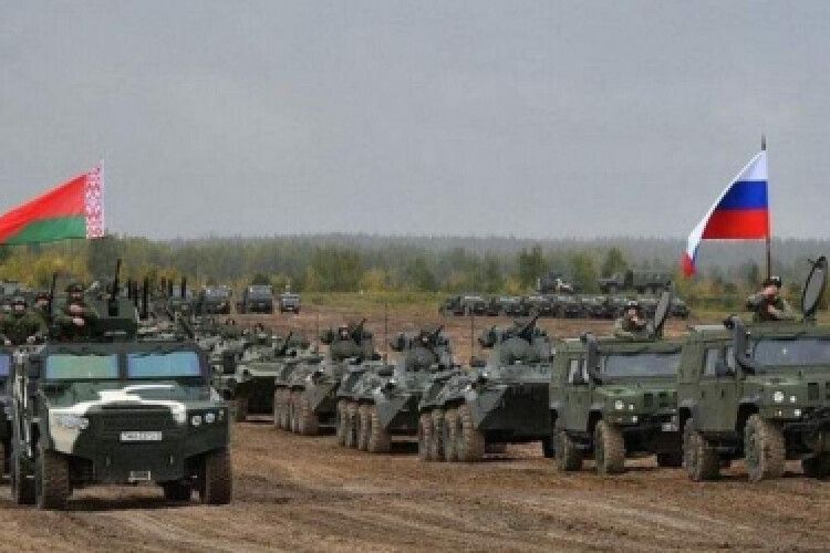 Білорусь віддає власну зброю Росії, а не готується до вторгнення, - військовий експерт Коваленко