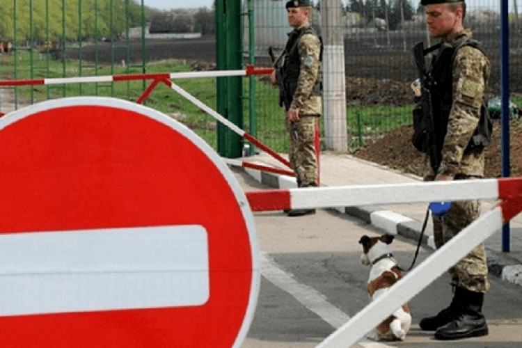 Виїзд за кордон на роботу під час війни: що потрібно знати