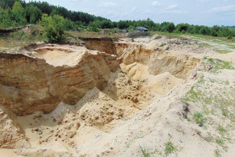 На Камінь-Каширщині незаконно добували пісок