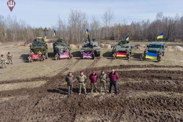 І британські танки Challenger вже в Україні!