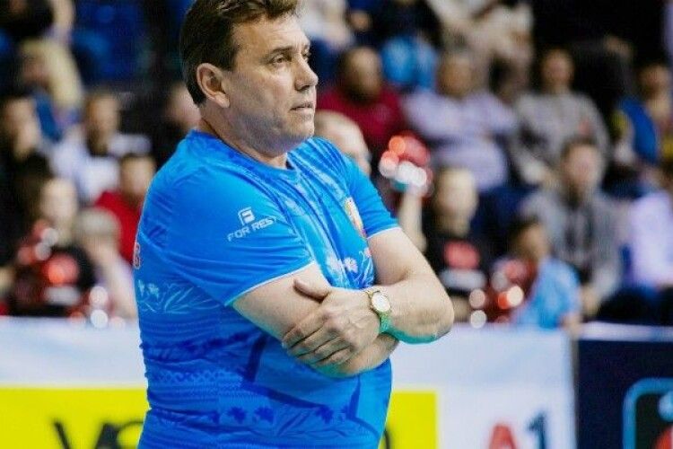 Казахських волейболісток очолив колишній тренер рівненської Регіни