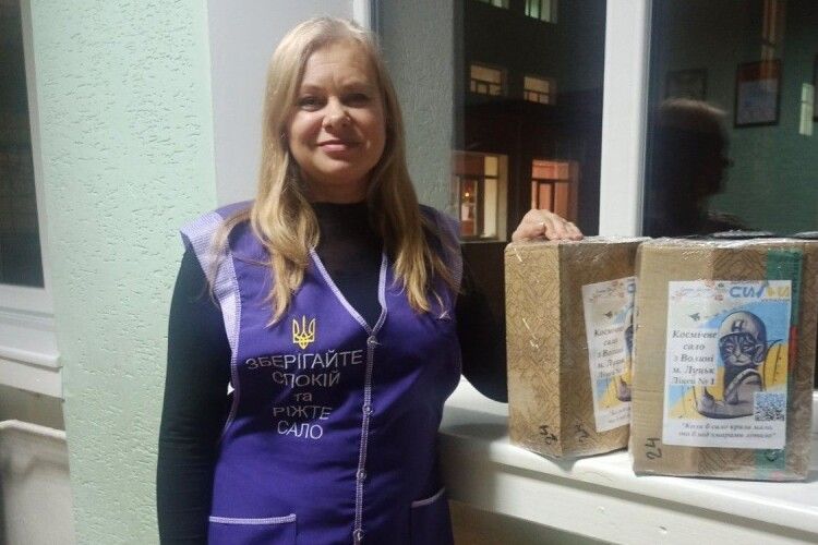 Як головний спеціаліст Міграційної служби Волині готує для бійців легендарне «космічне сало»