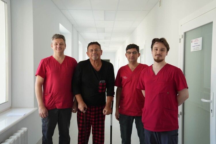 Не міг ступити й 5 кроків: у Львові провели ювелірну операцію на аорті