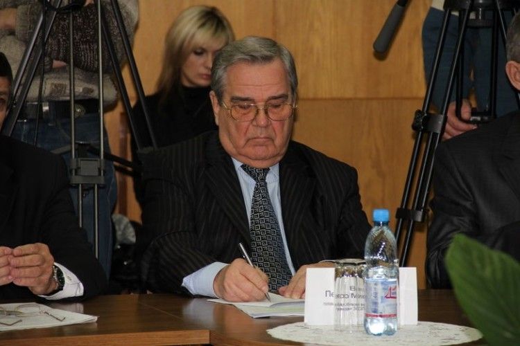 Помер народний депутат з фракції Яценюка (фото)