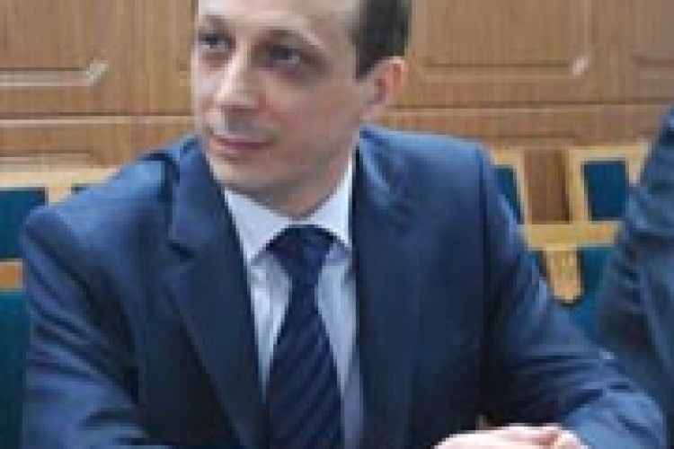 ПРО ХАБАР У 100 ТИСЯЧ І ЗВІЛЬНЕННЯ ЛЮДЕЙ-РАБІВ