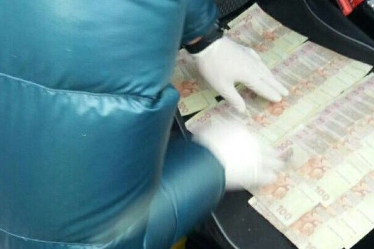 На Сумщині поліцейський вимагав хабара з учасника АТО