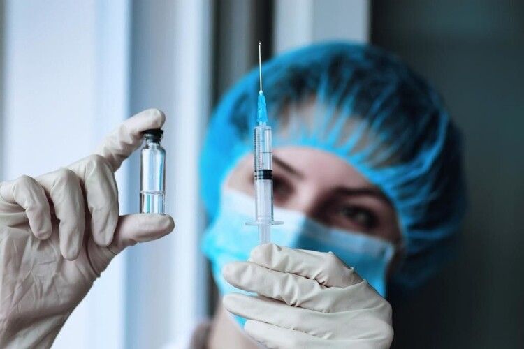 На Волині 39 медиків погодилися вакцинуватися від коронавірусу