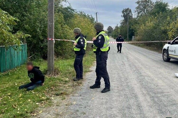 На Житомирщині чоловік убив дружину, доньку, собаку й котів