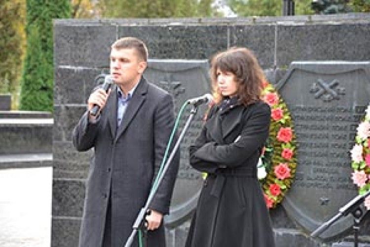 ТЕТЯНА ЧОРНОВОЛ:  «ЗЛАМАТИ КОРУПЦІЮ ТА ЗНЕВІРУ!»*