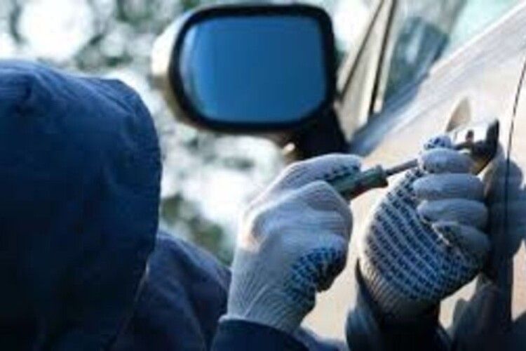 Судитимуть членів оргзлочинної групи за крадіжки автівок у Рівному та Луцьку