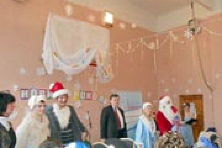 «КИЇВСТАР» ПОДАРУВАВ ДІТЯМ КАЗКУ*