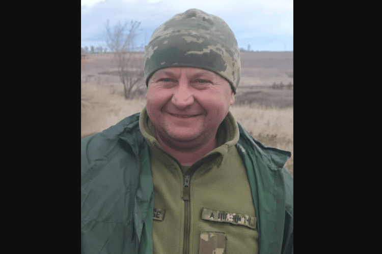 Луцьк і Олика провели в останню путь Героя «на щиті»