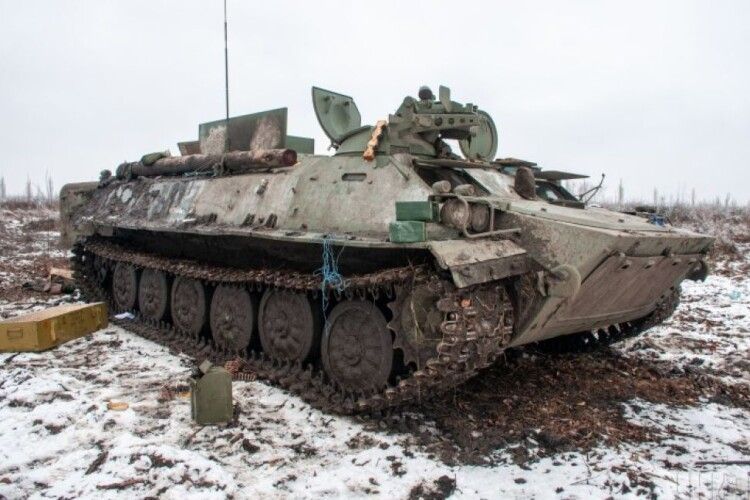 Ворог відступаючи мінує свою техніки і покинуті речі: людей закликають нічого не чіпати 