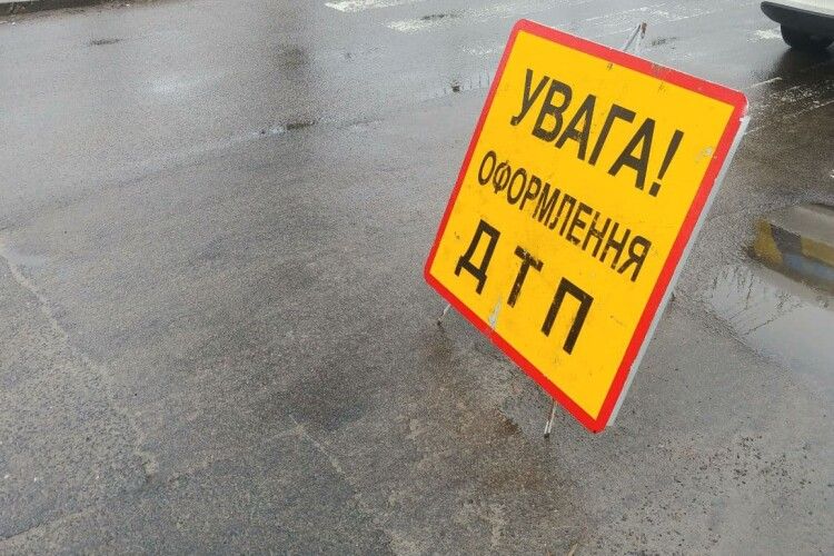П’яного водія, який у Луцьку врізався у приватний гараж, розшукав власник пошкодженої споруди