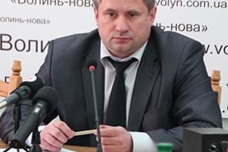 ЩОБ ПОЧУТИ У ЛУЦЬКУ  НОВОГО ГОЛОВУ ОБЛРАДИ,  ЗА 190 КМ ЗІБРАЛИ СЕСІЮ СІЛЬРАДИ