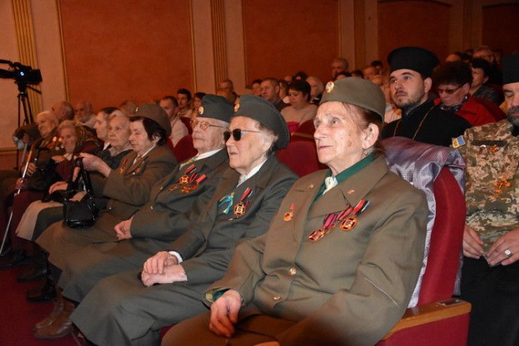 У Палаці культури міста Луцька відбулася академія з нагоди 75-річчя УПА (фото)