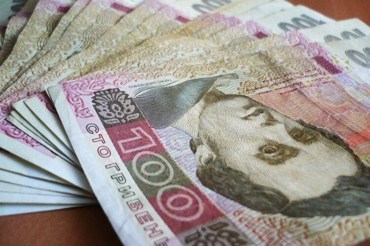 У селі на Волині пенсіонери влаштували засідку на злодія і зловили… 11-річну сусідку