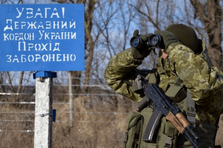 ЗСУ мінують небезпечні напрямки на кордоні з Білоруссю (Відео)