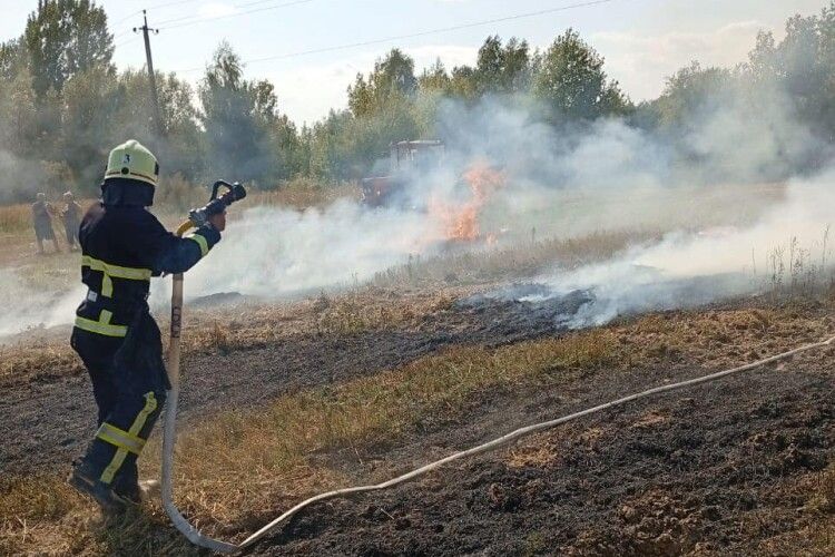 Сьогодні на Волині ліквідували три займання сухої рослинності