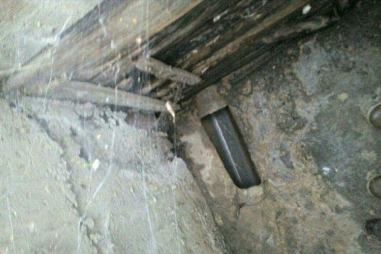 У Луцьку виявили трубу з нечистотами, які течуть в річку Сапалаївку