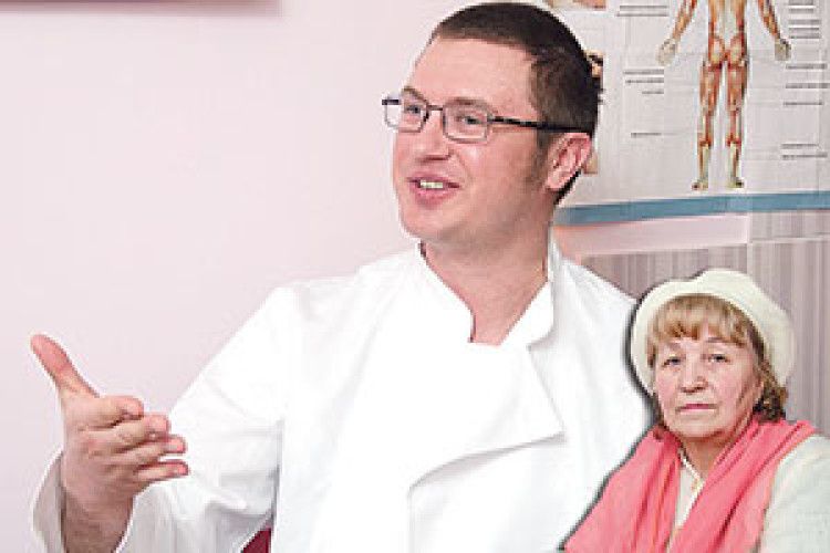 НЕЗРЯЧИЙ БІЖЕНЕЦЬ ОЗДОРОВЛЮЄ ВОЛИНЯН