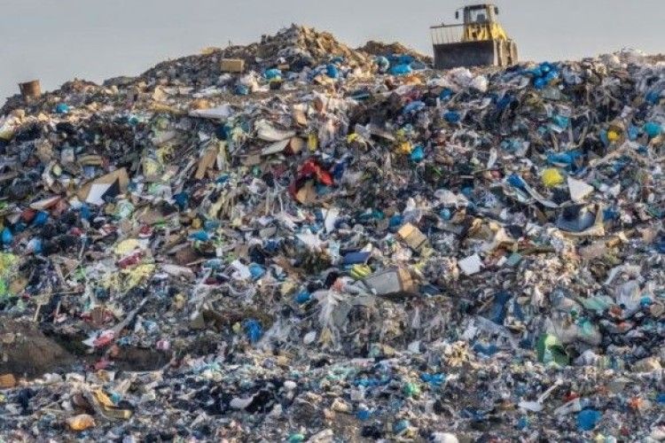 Побудувати в Україні новий полігон для сміття нереально 