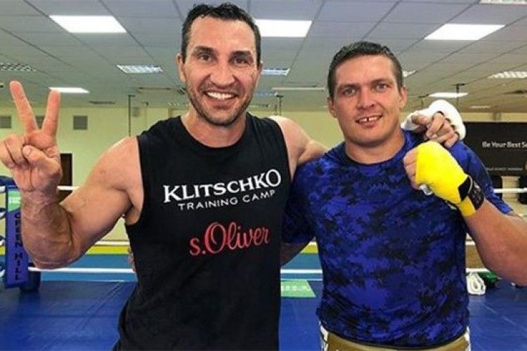 «Я дійсно пишаюся тобою», – Кличко привітав Усика з нагородою