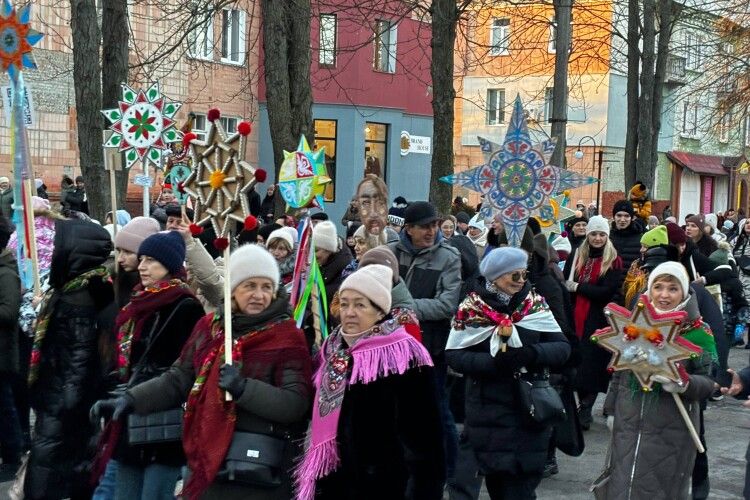 На Волині хода звіздарів зібрала більше тисячі учасників (Фото)