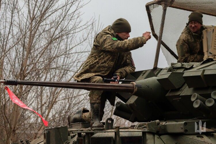 Фоторепортаж: як «волинська» бригада готує бронетехніку до бою