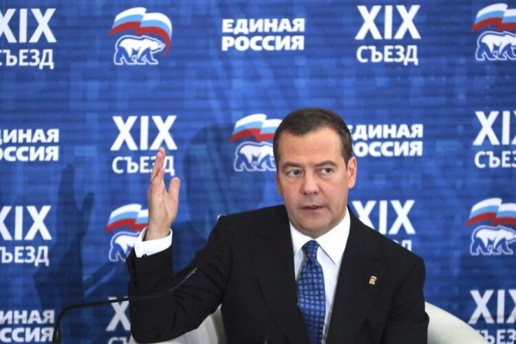 «Він - клоун»: у Європі чітко відповіли Медведєву на погрози