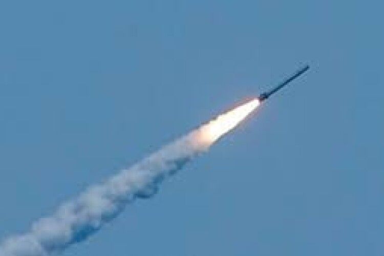 росія обстрілює ракетами Україну: на Київщині працює ППО