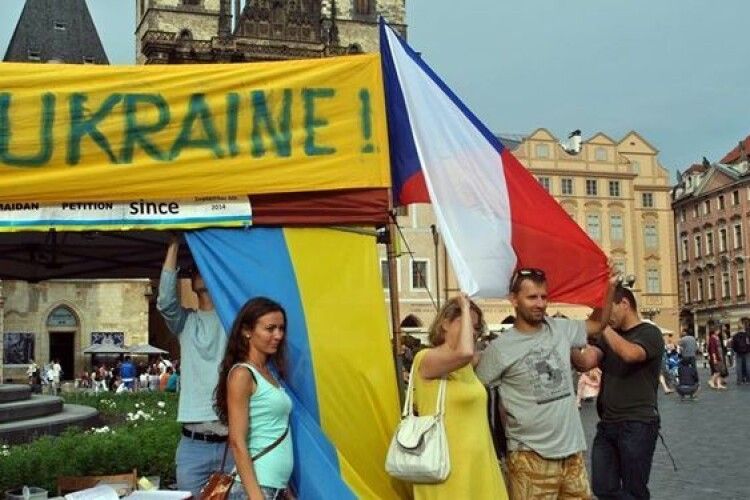 Українці – перші серед заробітчан у Чехії: кому платять 90 тисяч і як працевлаштуватися
