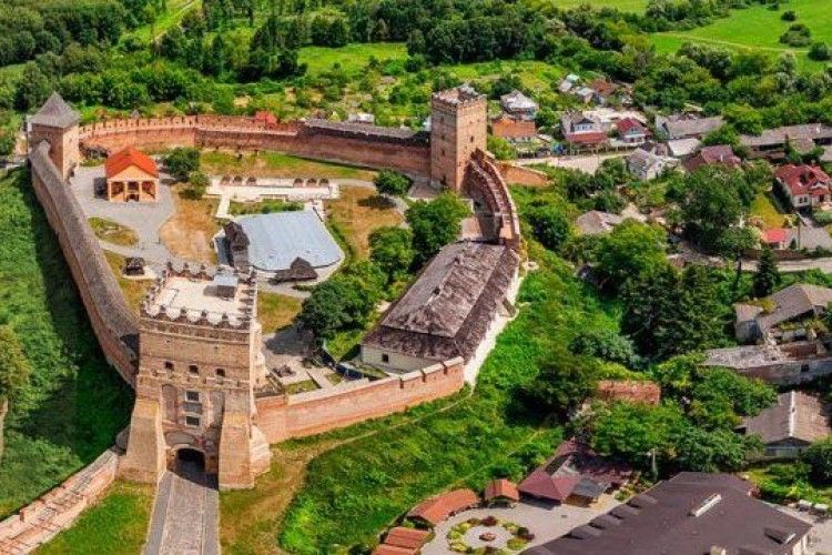 Випускники першої у Луцьку Школи екскурсовода отримають дипломи